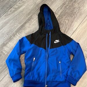 Nike little boys/ kids hooded lightweight jacket 4t